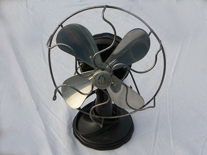 Calor-ventilator uit de collectie van het PolyPlasticum.